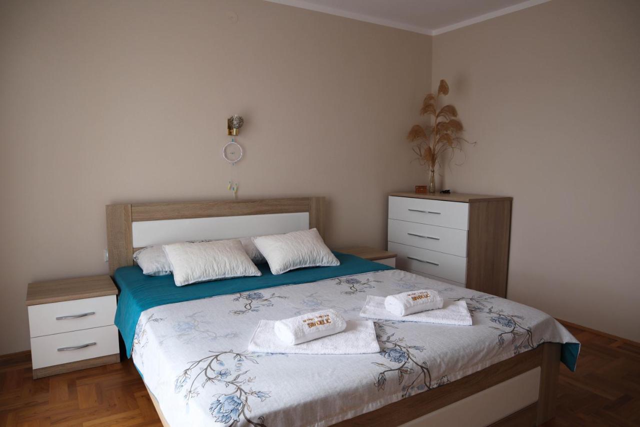 Domacinstvo Sindelic Hotell Ivanjica Exteriör bild
