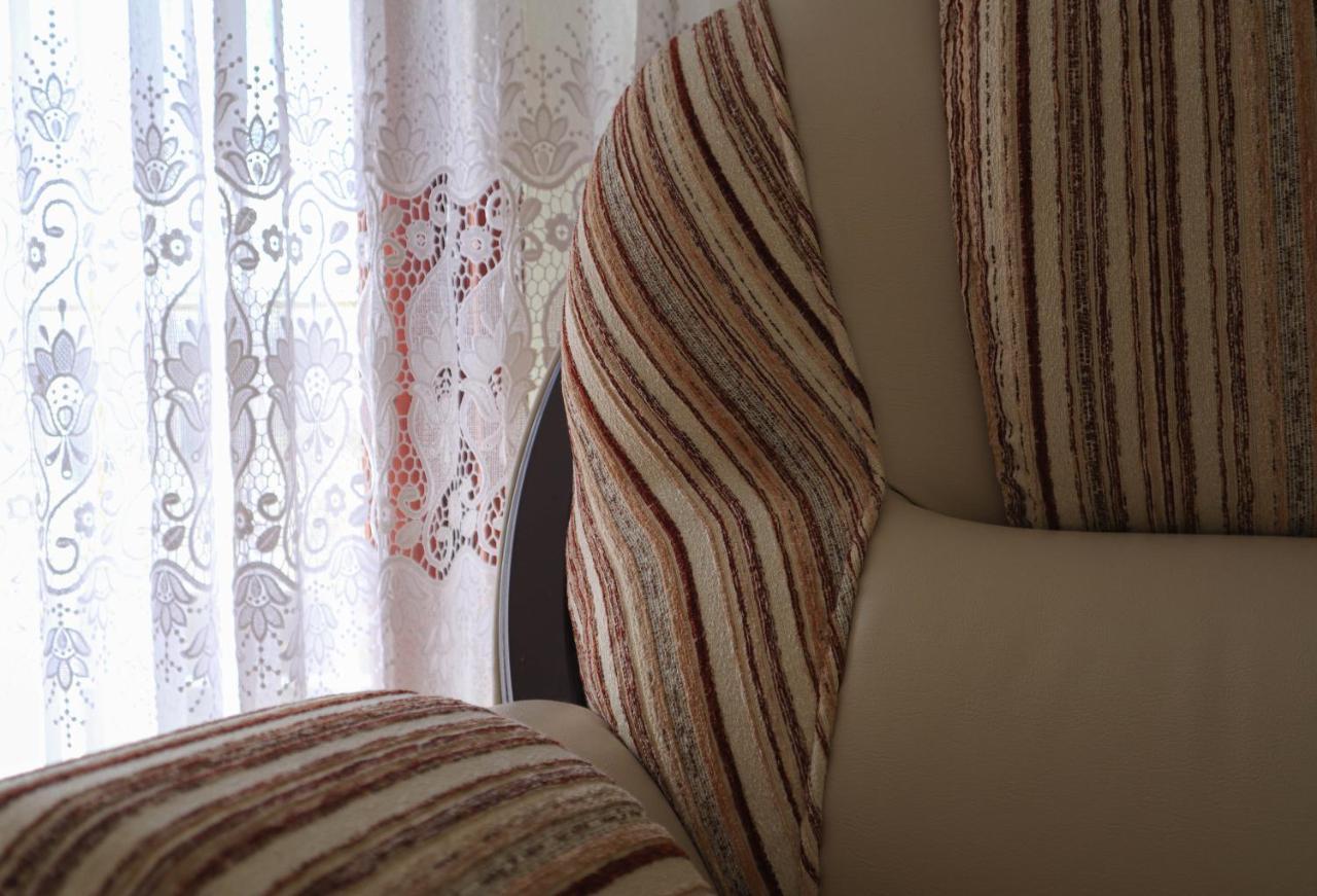 Domacinstvo Sindelic Hotell Ivanjica Exteriör bild